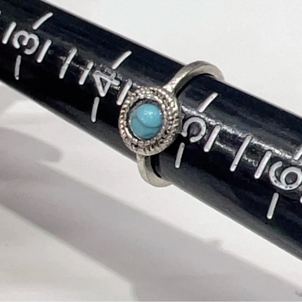 Simple Small Band Vintage Like Faux Turquoise Stone color Silver plated Ring